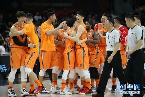 cba全明星赛南方险胜北方明星队 赵睿得30分获MVP